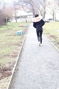 Breathtaking Katy Relieves Her Piss Desperation In Outdoor