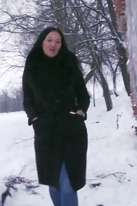 Lady Beautiful Dasha Takes A Leak Desperation