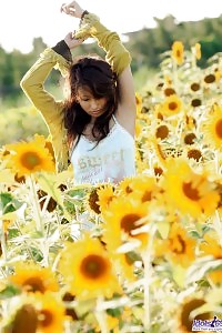 Breathtaking Asian Siren Presents Off Her Delectable Tits And Hairy Cunt In A Cabin On The Sandy Beach