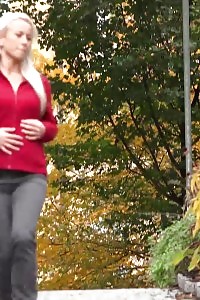 Fucking Blonde Pisses While Jogging Outdoor