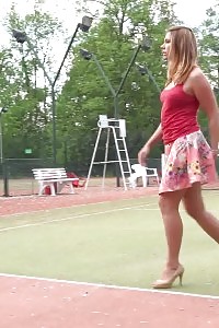 Great Babe In Pink Boots Sprays Her Piss Outside