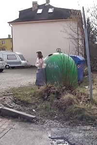 Flexibility Is Key In This Outdoor Pissing Action
